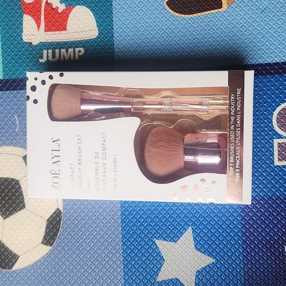 Zoe Ayla Compact Makeup Brush Set Kabuki +4 in 1 - Picture 2 of 5